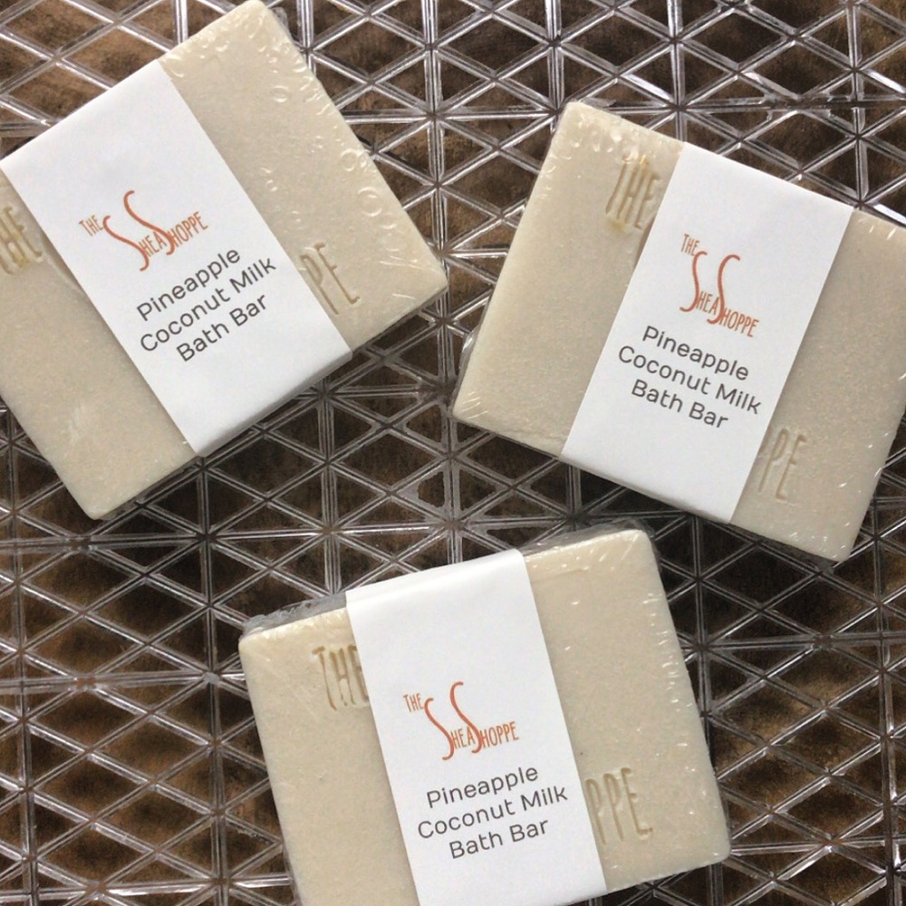 PINEAPPLE COCONUT BATH BAR by THE SHEA SHOPPE